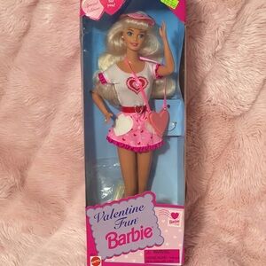 Vintage Valentine Fun Barbie Doll + Original Box 💗